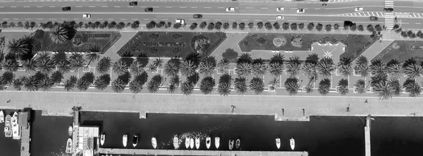 Vista aérea del hermoso puerto de la ciudad — Foto de Stock