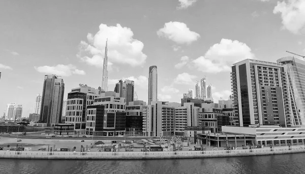 DUBAI - DÉCEMBRE 2016 : Vue aérienne des gratte-ciel de la ville. Dubai à — Photo