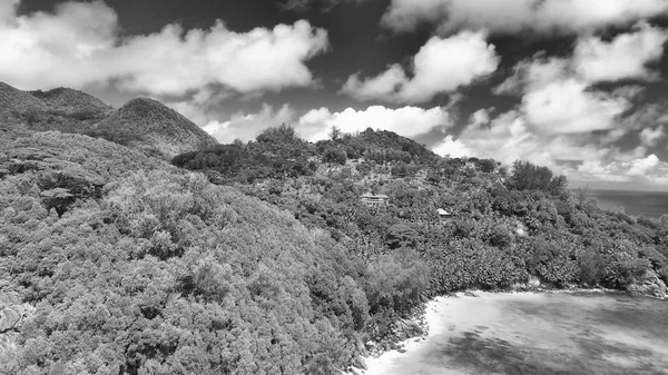 Anse Intendance in Mahe 'Island - vista aérea dos coas das Seychelles — Fotografia de Stock