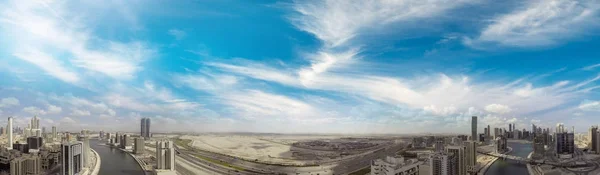 Centrum Dubaju i rzeki, panoramiczny widok z lotu ptaka — Zdjęcie stockowe