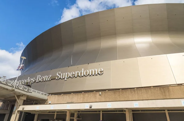 NEW ORLEANS, LA - GENNAIO 2016: Mercedes Benz Superdome, una casa — Foto Stock