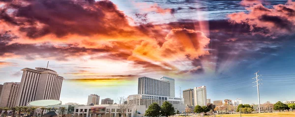 Gün batımında, Louisiana - ABD New Orleans binalar — Stok fotoğraf