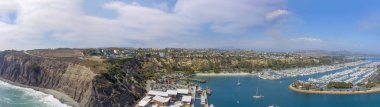 Dana Point, California. Panoramik havadan görünümü