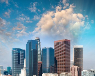 Los angeles alacakaranlıkta manzarası