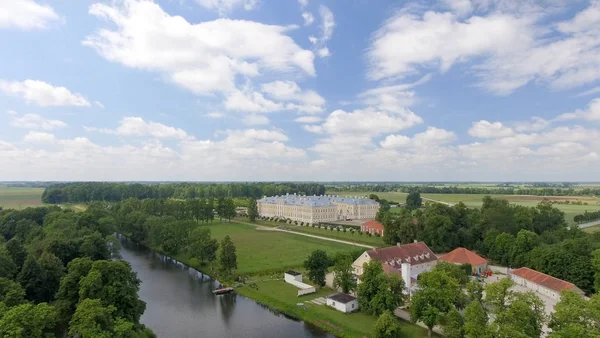 Güzel yaz kırsal havadan görünümü