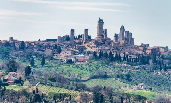 Città medievale su una collina, Toscana — Foto Stock