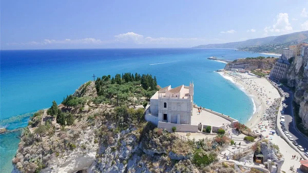 Αεροφωτογραφία του Tropea ακτογραμμή σε Καλαβρία, Ιταλία — Φωτογραφία Αρχείου