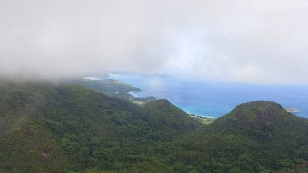 Góry Mahe' widok z lotu ptaka - Seszele — Zdjęcie stockowe