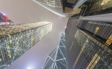 Hong Kong - Nisan 2014: Güzel bir şehir manzarası, gece. Hong Ko