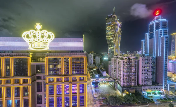 MACAU, CHINE - AVRIL 2014 : gratte-ciel et casinos. Macao a — Photo