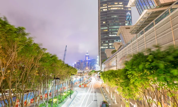 HONG KONG - 12 de maio de 2014: horizonte moderno da cidade à noite. Hong Kon. — Fotografia de Stock