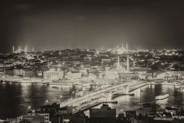 Aerial night view of Istanbul skyline with buildings, bridges an — Stock Photo, Image