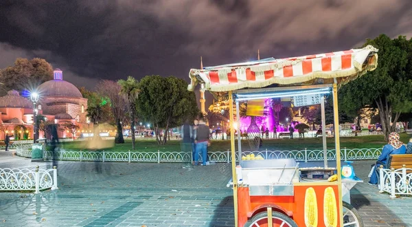 Plaza Sultanahmet noche, Estambul, Turquía —  Fotos de Stock