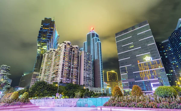 MACAU, CHINA - APRIL 2014: City skyscrapers and casinos at night — Stock Photo, Image