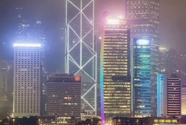 Moderne nächtliche Skyline von Hongkong — Stockfoto