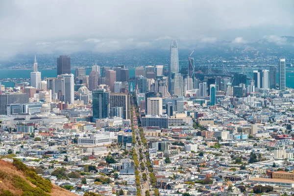 Vista aérea del horizonte de San Francisco en un hermoso verano soleado —  Fotos de Stock