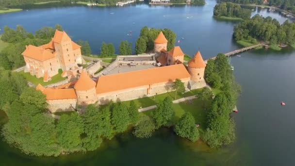 Fantastiska Antika Arkitekturen Slottet Trakai Lithuania Flygfoto Video — Stockvideo