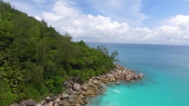 şaşırtıcı görünümü Anse Georgette Beach, Praslin Adası, Seyşel Adaları. Video