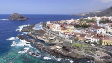 Garachico doğal yüzme havuzları, Tenerife, Santa Cruz de Tenerife, Kanarya Adaları, İspanya'nın havadan görünümü