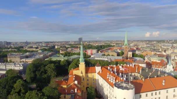 Riga Burg Und Historische Gebäude Ufer Des Flusses Daugava Riga — Stockvideo