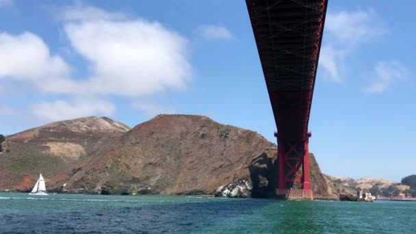 Szép légi felvétel, a San Francisco Golden Gate-híd és a ci — Stock videók