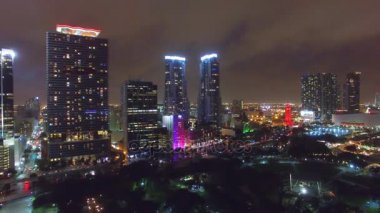  Güzel bir gece, Florida, ABD Miami Beach gökdelenler manzarası