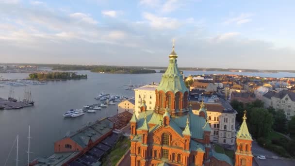 Catedral Ortodoxa Uspenski Helsinque Finlândia Vista Aérea Vídeo — Vídeo de Stock