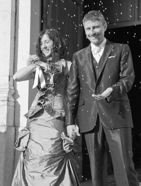 Жених Невеста Время Метания Риса Италия — стоковое фото