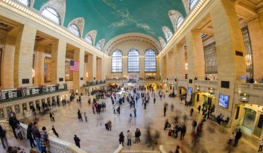 turistler ve grand central, new york city, alışveriş