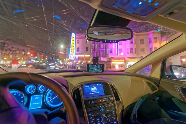 Nachts Stadtverkehr Unterwegs Blick Aus Dem Auto Innenraum — Stockfoto