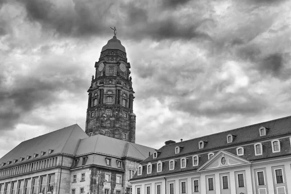 Vista Rua Dresden Skyline Dia Nublado Alemanha — Fotografia de Stock