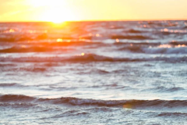 Размытый Вид Солнца Над Океаном — стоковое фото