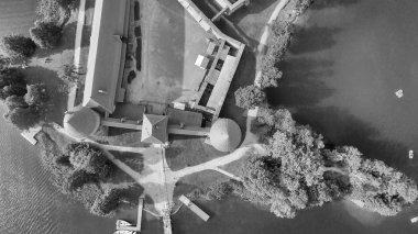 Trakai kale havadan aşağıya doğru havadan görünümü.