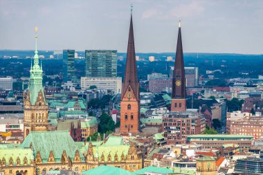 Yaz, Almanya Hamburg güzel havadan görünümü.