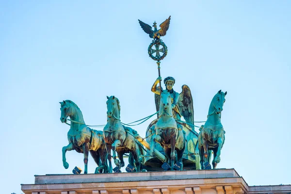 Escultura Quadriga Puerta Brandeburgo Berlín Alemania —  Fotos de Stock