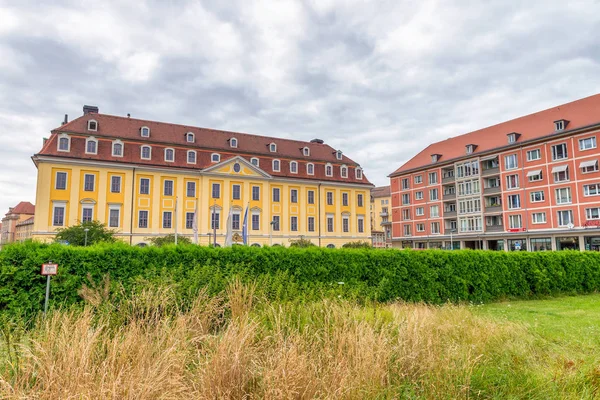 Dresden Tyskland Juli 2016 Dresden Byggnader Och Trädgårdar Staden Lockar — Stockfoto