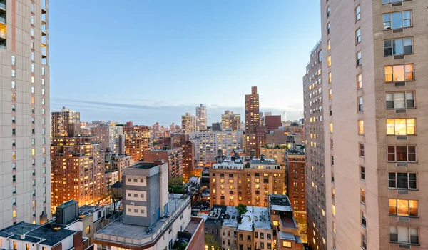 Wieżowce Manhattan Midtown Jak Widać Miasta Dachu Zachodzie Słońca — Zdjęcie stockowe