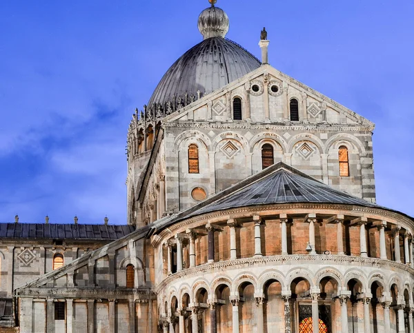 Pisa Doopkapel Plein Van Wonderen Nacht Uitzicht — Stockfoto