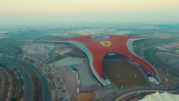 Abu Dhabi Birleşik Arap Emirlikleri Aralık 2016 Ferrari World Dünyanın — Stok video