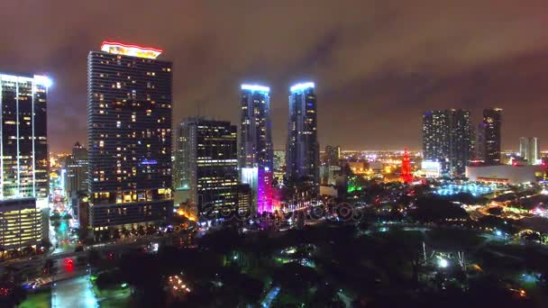 Όμορφη Θέα Των Ουρανοξυστών Μαϊάμι Μπιτς Στο Βράδυ Φλόριντα Ηπα — Αρχείο Βίντεο
