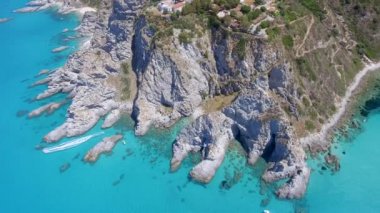 Calabria kıyı şeridi, İtalya, video havadan görünümü