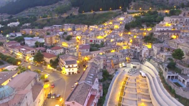 Amazing Zonsondergang Luchtfoto Van Middeleeuwse Stad Video — Stockvideo