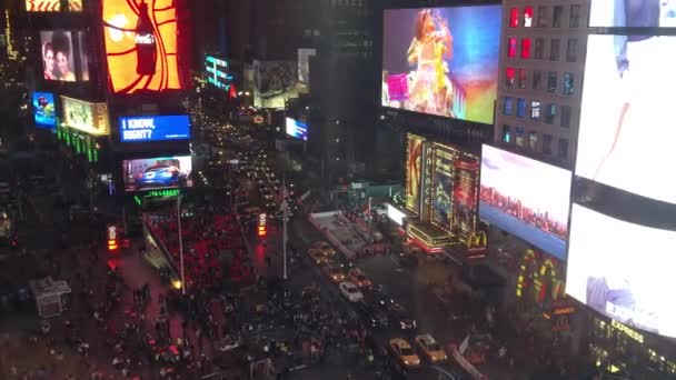 Nueva York City Junio 2013 Tráfico Times Square Por Noche — Vídeos de Stock