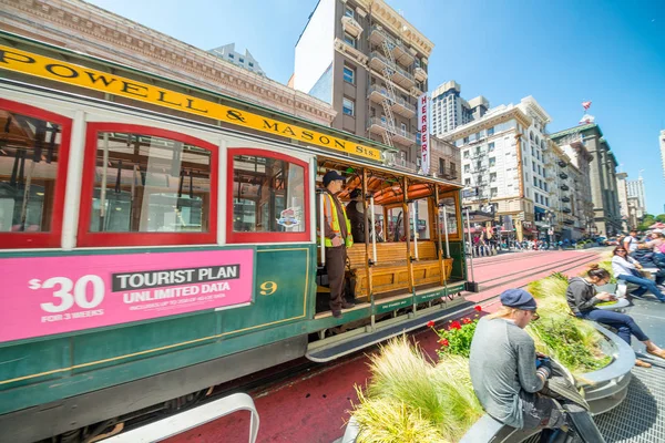 San Francisco Augustus 2017 Kabelbaan Langs Stad Straat San Francisco — Stockfoto