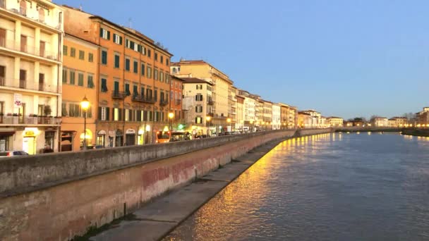 Lungarni Weg Langs Loop Van Rivier Arno Pisa Italië — Stockvideo