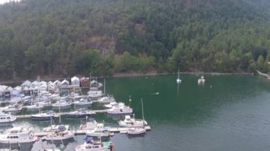 bağlantı noktası video yerleşik teknelerin havai görünümü 