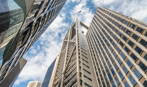 Sydney Belos Edifícios Vista Para Céu Partir Rua — Fotografia de Stock