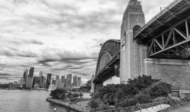 Sydney Harbour güzel manzarasına bulutlu bir günde - Avustralya.