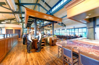 San Francisco - 7 Ağustos 2017: Boudin Restoran iç. Ünlü bir turistik 's.