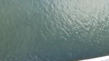 Dubai - Aralık 2016: Şehir şehir binalar Nehri boyunca hava görünümünü. Dubai 25 milyon kişi her yıl çekiyor.